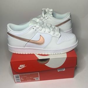 Nike dunk low 5Y/6.5W